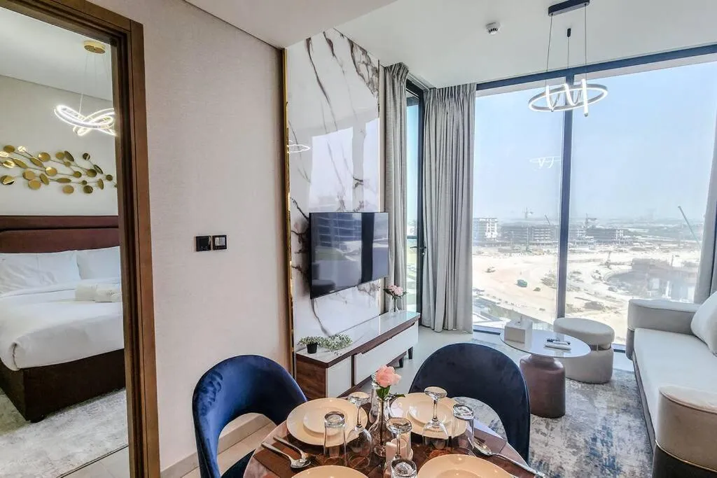STAY BY LATINEM Luxury 1BR Holiday Home W1006 near Burj Khalifa - 3