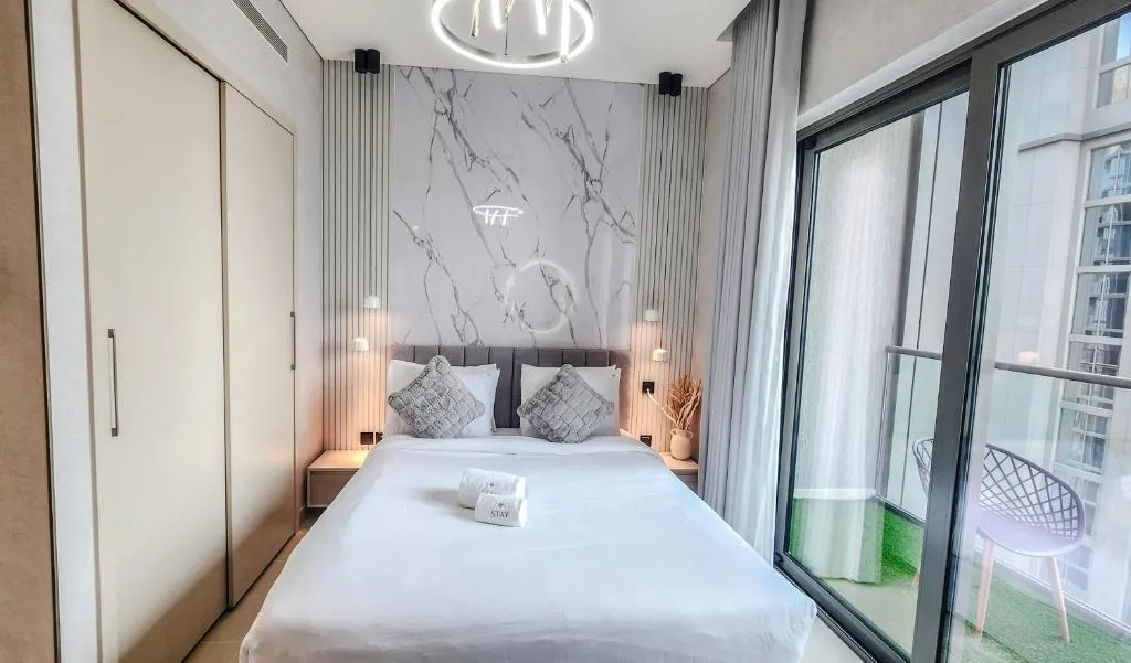 STAY BY LATINEM Luxury 2BR Holiday Home CV A2301 near Burj Khalifa - 3