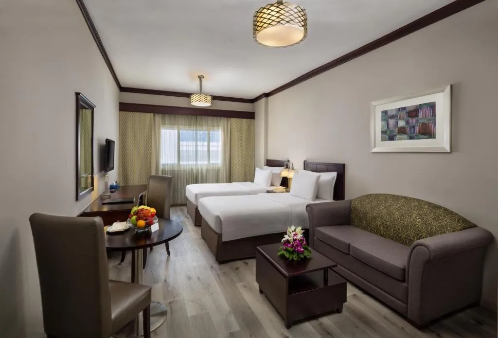 Savoy Crest Hotel Apartment – Bur Dubai - 2