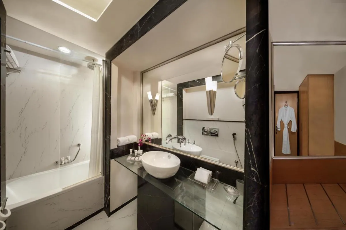 Savoy Suites Hotel Apartment – Newly Renovated - 3