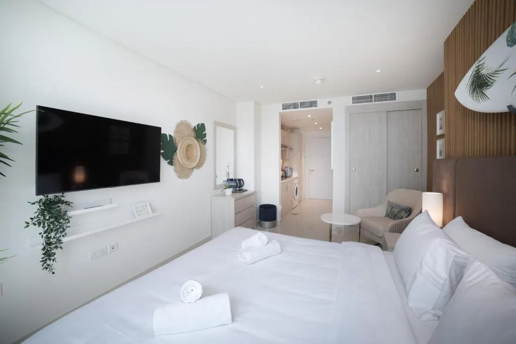 Signature Studio Full Sea View on Palm Jumeirah - 2