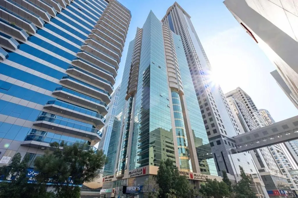 Silkhaus Chic 1BDR Near Emirates Tower Metro