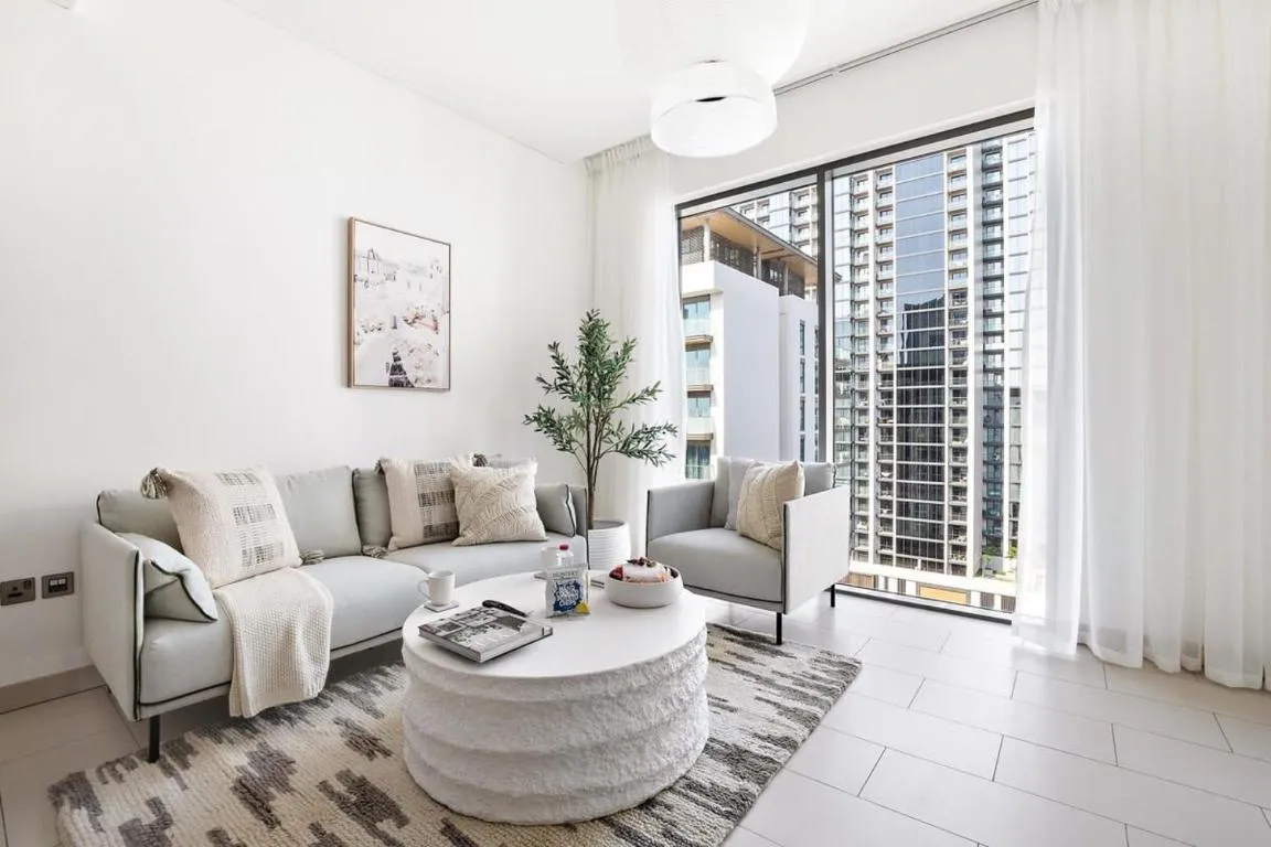 Silkhaus Luxurious 1 BDR High end Neighborhood