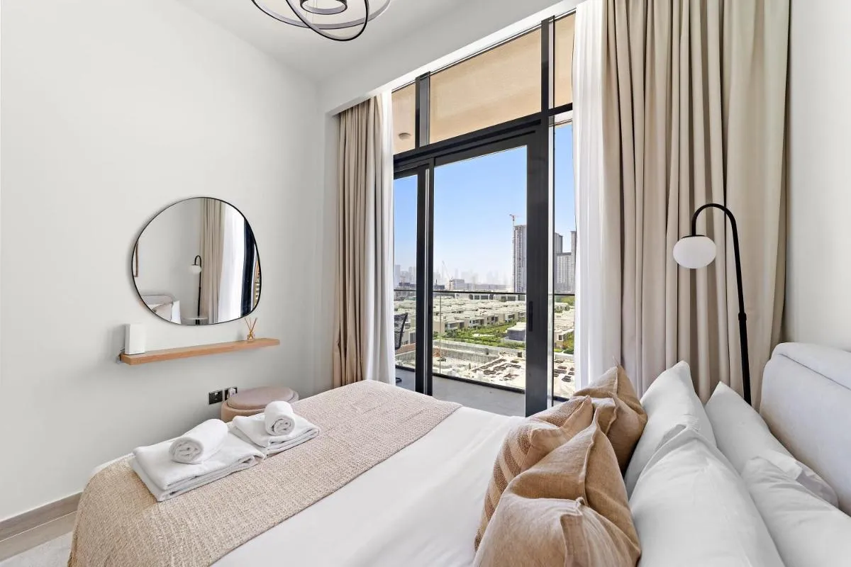 Silkhaus Luxurious 2 BDR in High end Neighborhood - 2