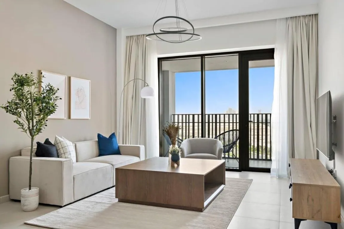 Silkhaus Modern 1BDR in Creek Harbour Bayshore