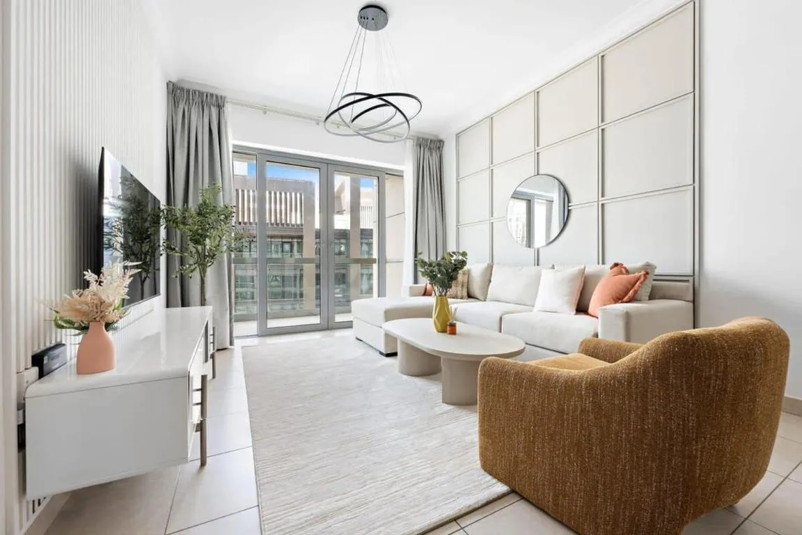 Silkhaus NEW Pad with Balcony Pool & Gym