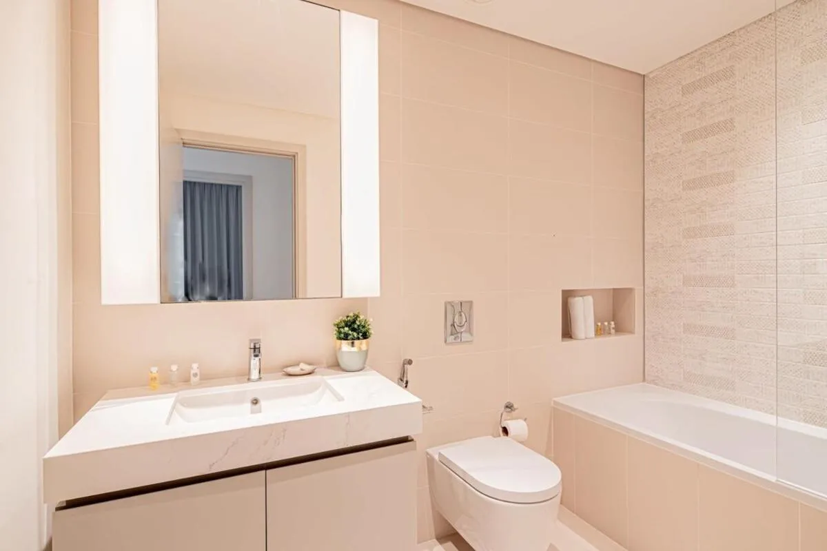 Silkhaus Tower with Private Beach in Exclusive Location - 3