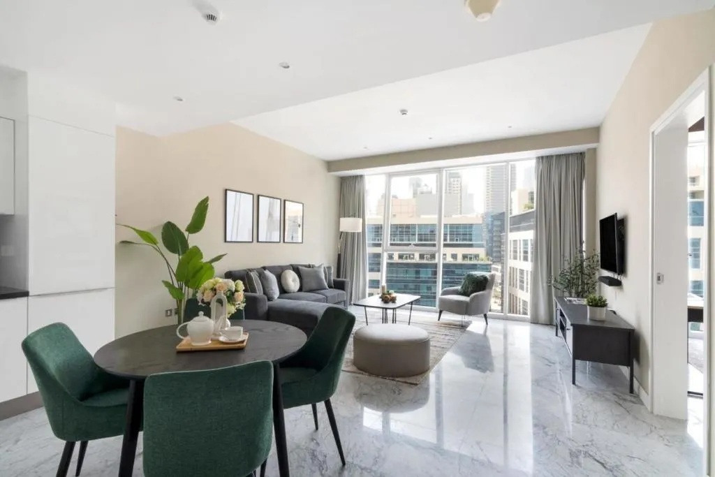Silkhaus contemporary 1BDR in Business Bay, pool & gym access - 3