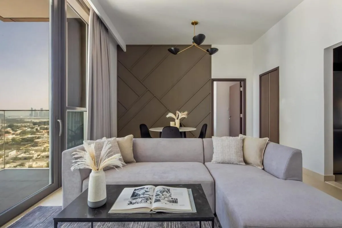 Silkhaus elegant 1BDR in Downtown Views with pool & gym access - 2