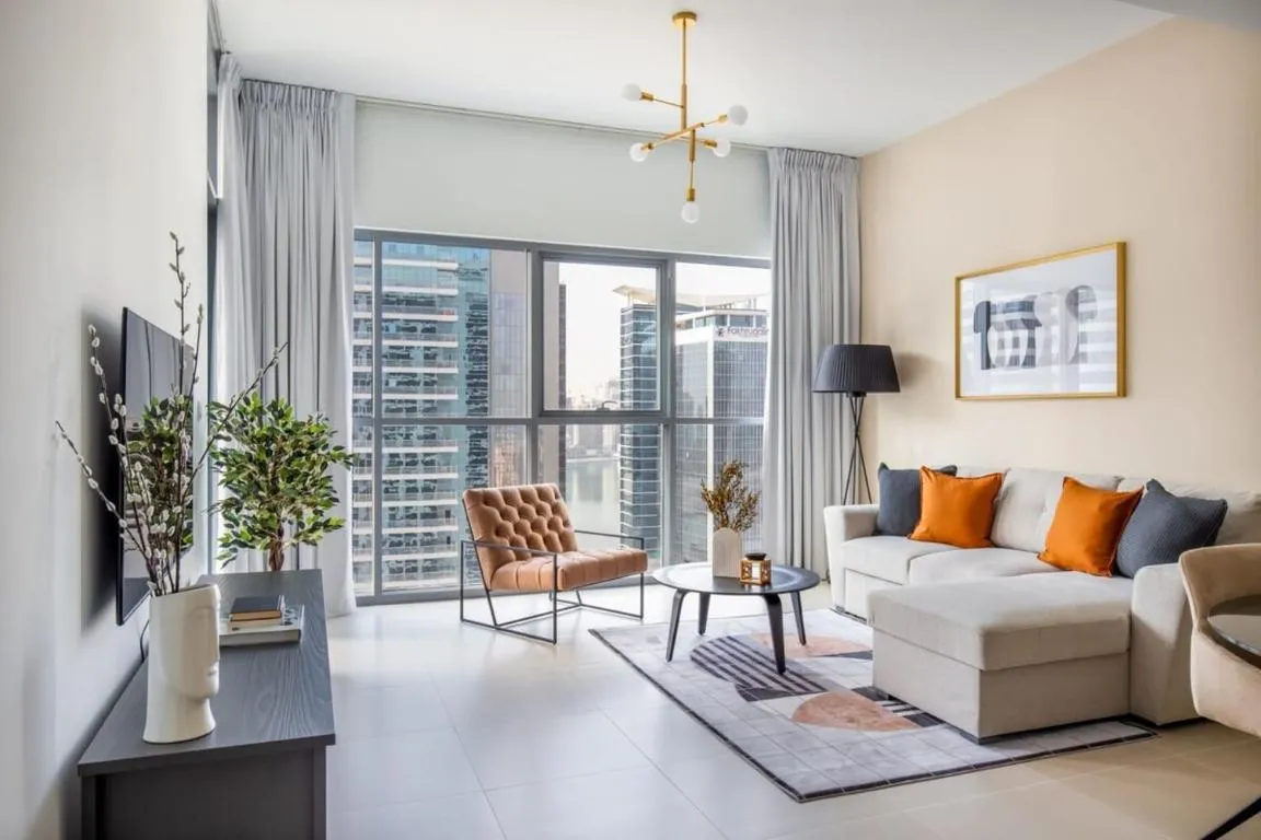 Silkhaus elegant and Spacious 1BDR in Downtown near Business Bay