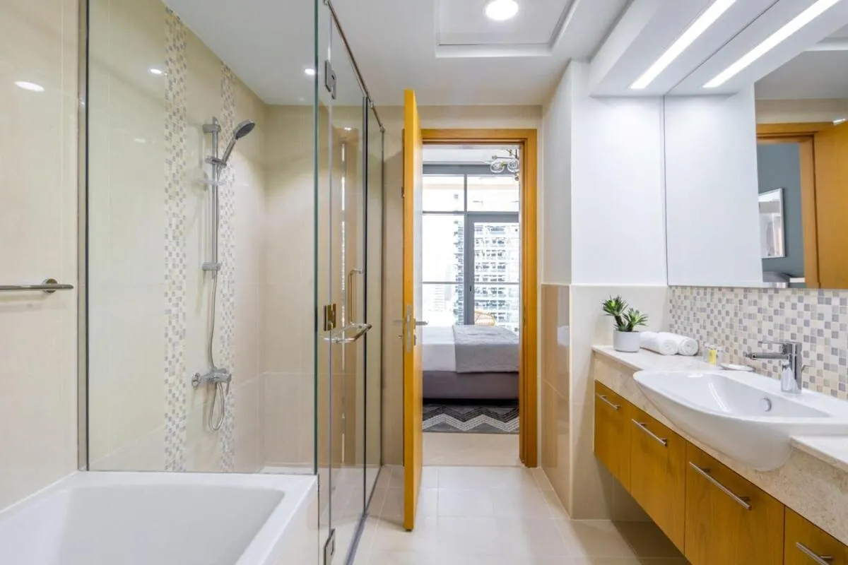 Silkhaus elegant and Spacious 1BDR in Downtown near Business Bay - 3