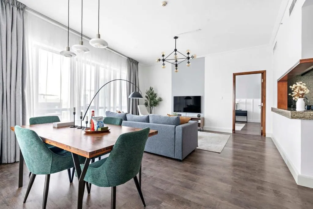 Silkhaus high floor 1BDR in Southridge