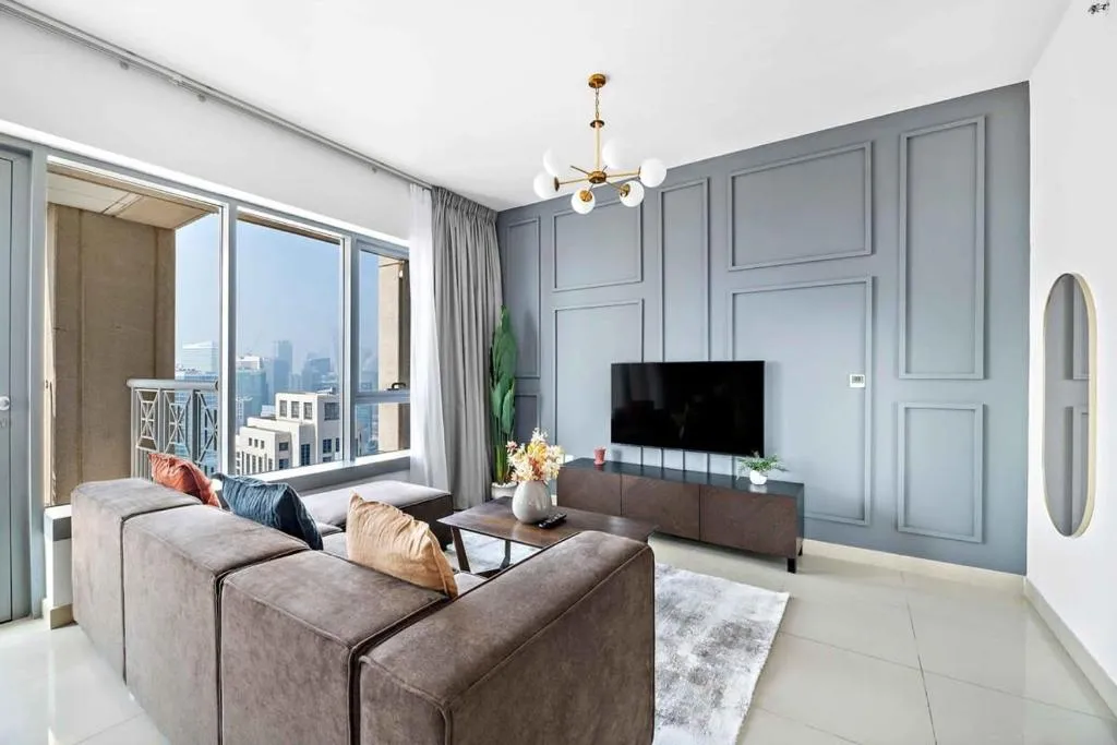 Silkhaus high floor 1BDR in heart of Downtown with pool and gym access - 2
