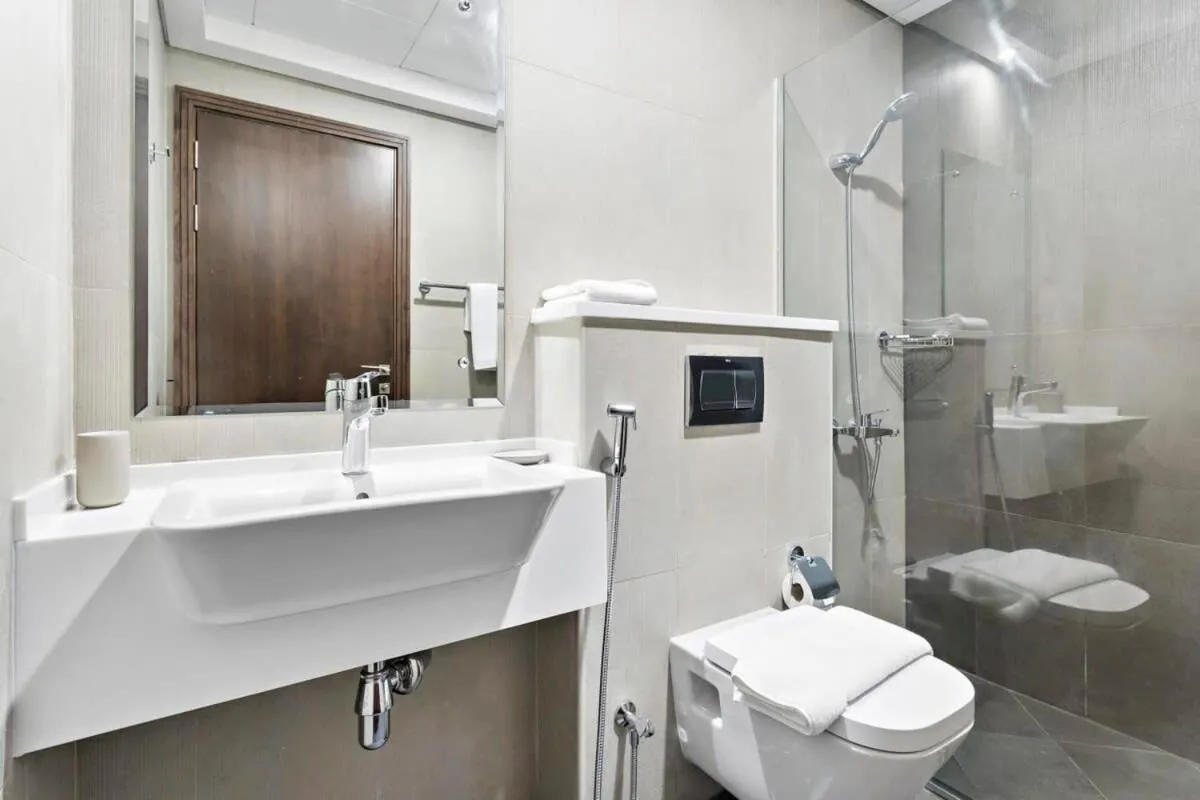 Silkhaus luxurious studio in Art Gardens with gym access - 3