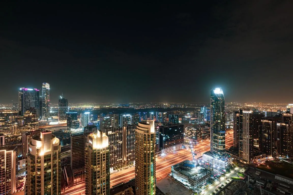 SmartStay at Burj Royale – Unique Downtown Dubai City Views – Brand New Luxury Apartments