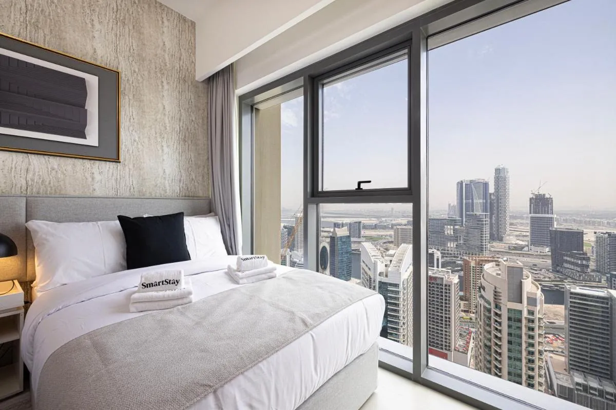 SmartStay at Burj Royale – Unique Downtown Dubai City Views – Brand New Luxury Apartments - 2