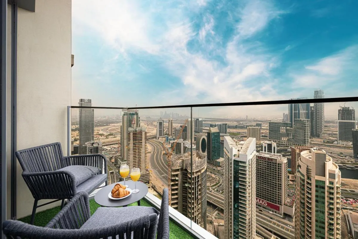 SmartStay at Burj Royale – Unique Downtown Dubai City Views – Brand New Luxury Apartments - 3