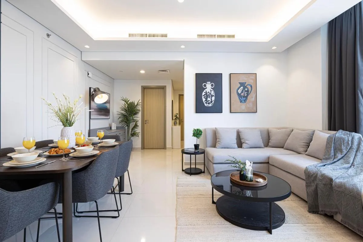 SmartStay at Paramount Tower – Sea and Downtown Views – Infinity Pool – Modern Luxury Residences - 3