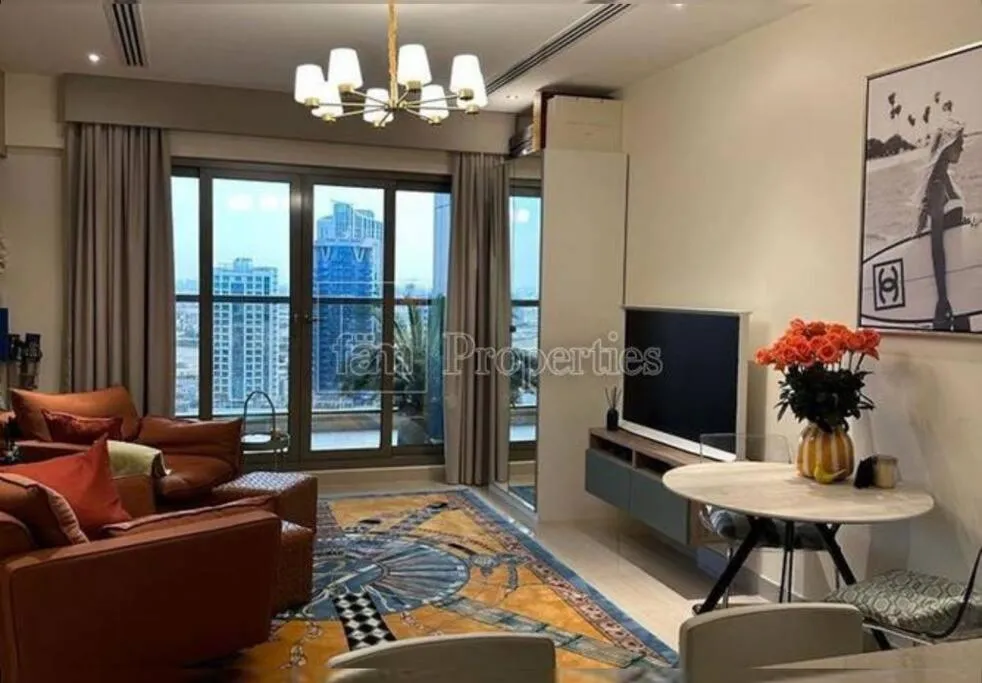 Spacious 1 Bed Huge Balcony Downtown Burj Khalifa - 3
