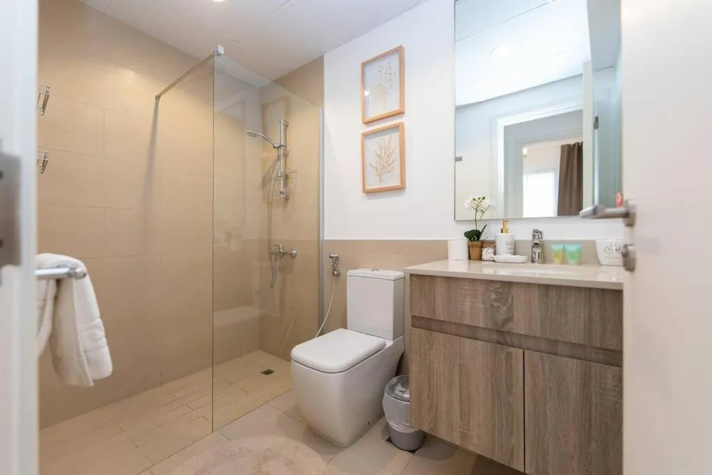 Spacious 1 Bedroom Una apartment, Town Square - 3