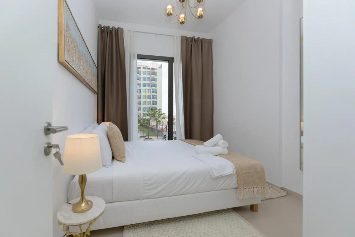 Spacious 1 Bedroom Una apartment, Town Square - 2