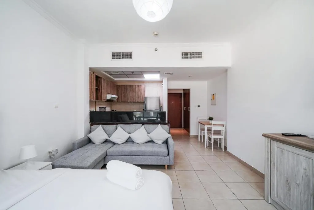 Studio close to Burj Khalifa and Downtown Dubai - 3