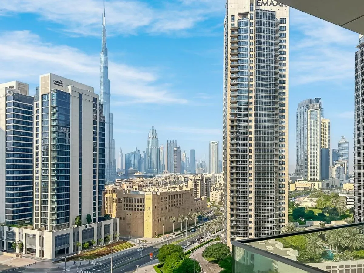 Stunning Home Overlooking the Burj Khalifa - 2