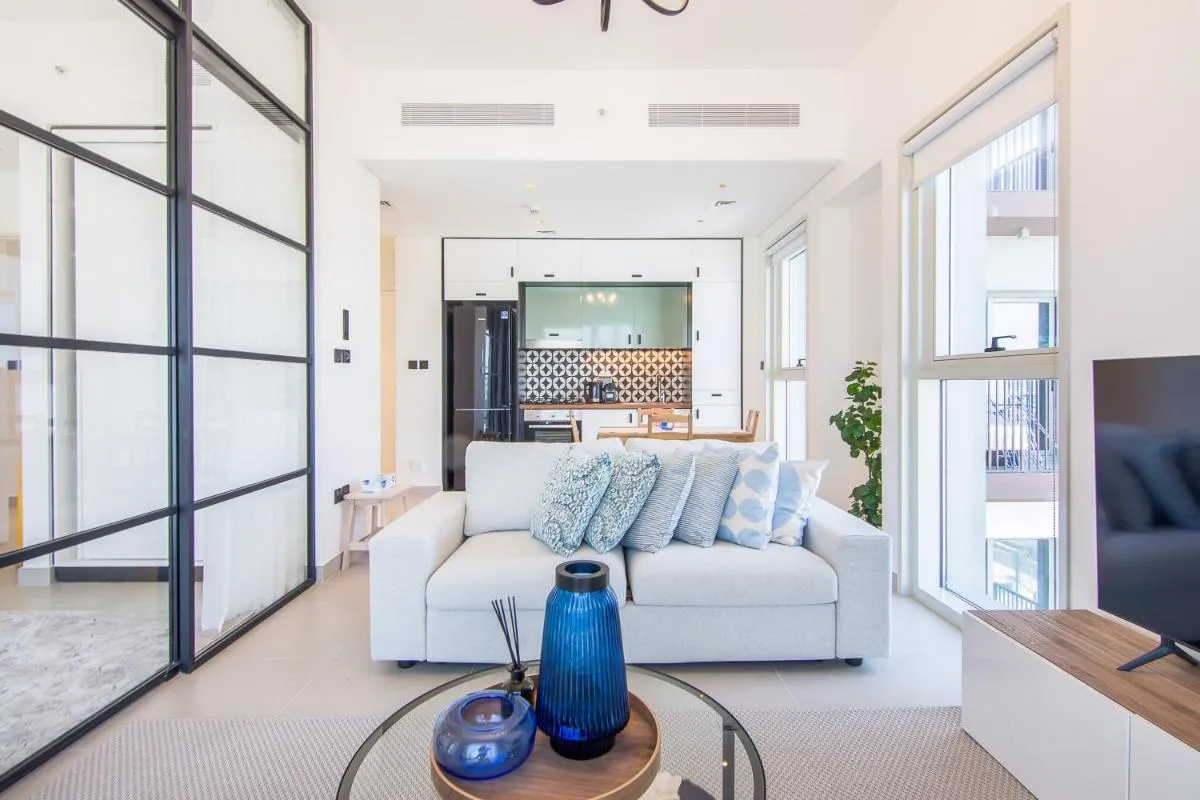 Stylish 1BR Apartment in Dubai Hills - 2