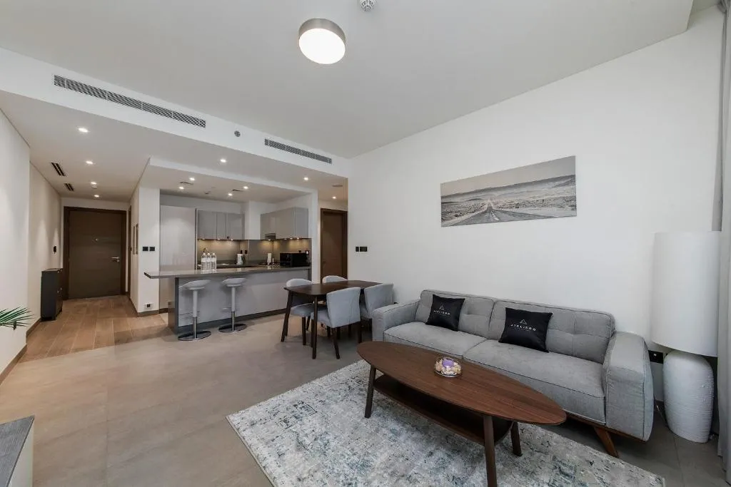 Stylish 1BR in Sobha Grande - 3