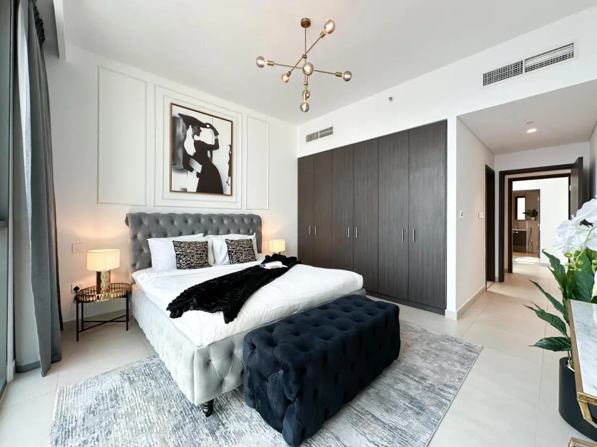 Stylish 2 Bedroom Dior-Inspired Apartment Connected to Dubai Mall - 2