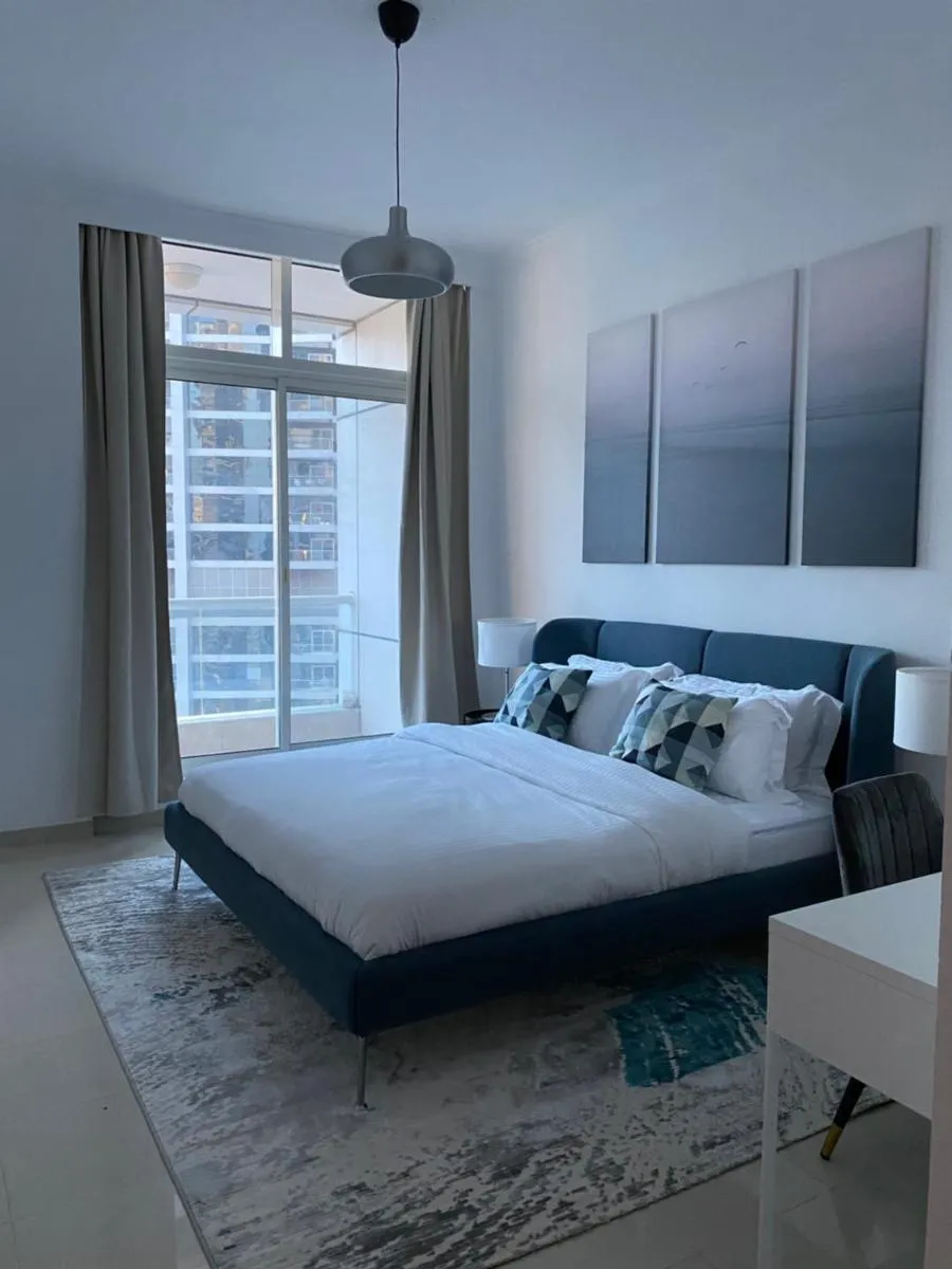 Stylish 2 bdr in Dubai Marina & hotels beach access available - 2