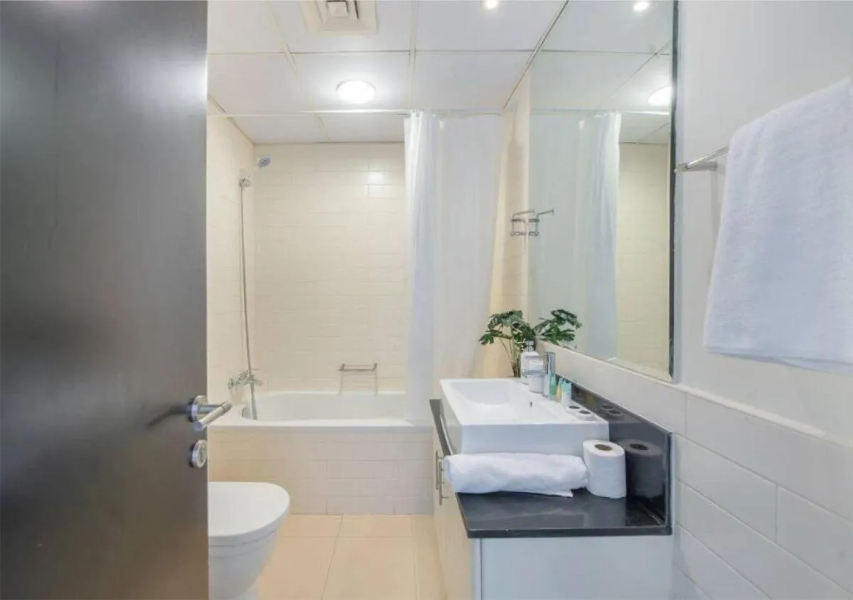 Summer Fun! Perfect Studio Unit in Dubai Marina - 2