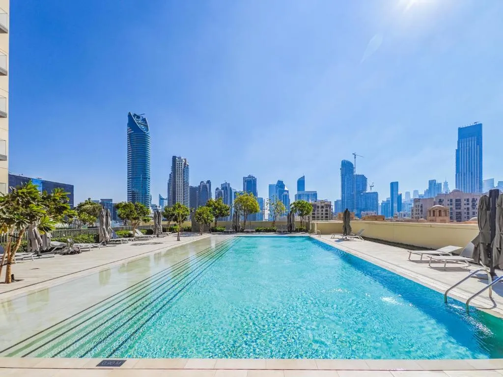 Superior 1BR In Burj Royale – Downtown Dubai - 3