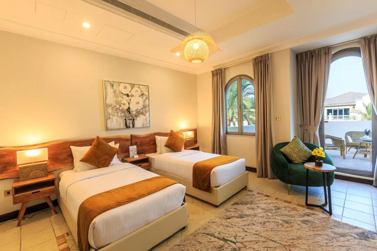 The S Holiday Homes – Stunning 5 Bedrooms Villa at the Palm Jumeirah with Private Beach and Pool - 2