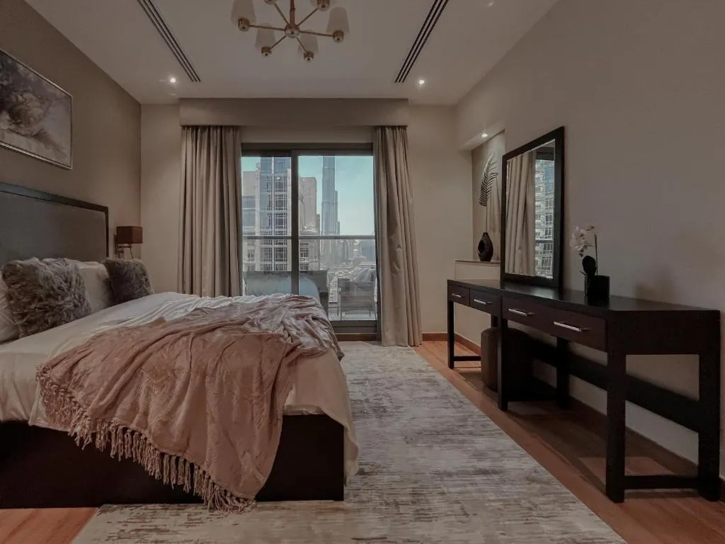Trophy Elite Elegance Suites with Panaromic Burj Khalifa Views - 3