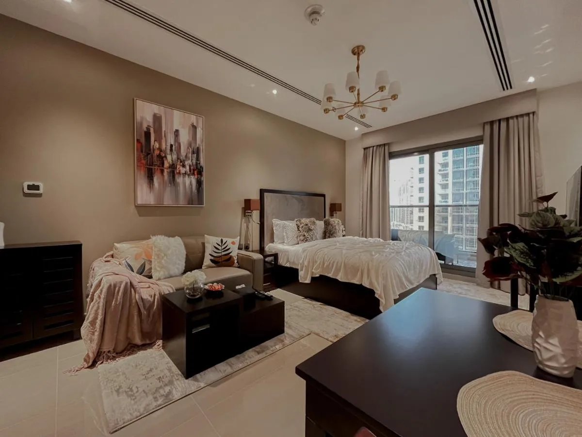 Trophy – Sky High Haven Suite - 2