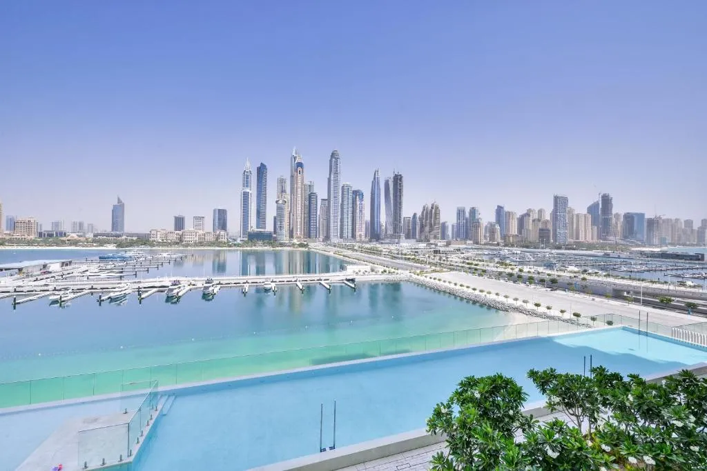 Ultra Luxury Emaar Beachfront – Private Beach and Pool - 2
