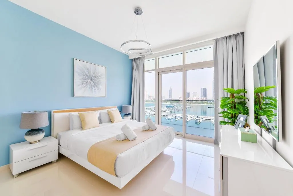 Ultra Luxury Emaar Beachfront – Private Beach and Pool - 3