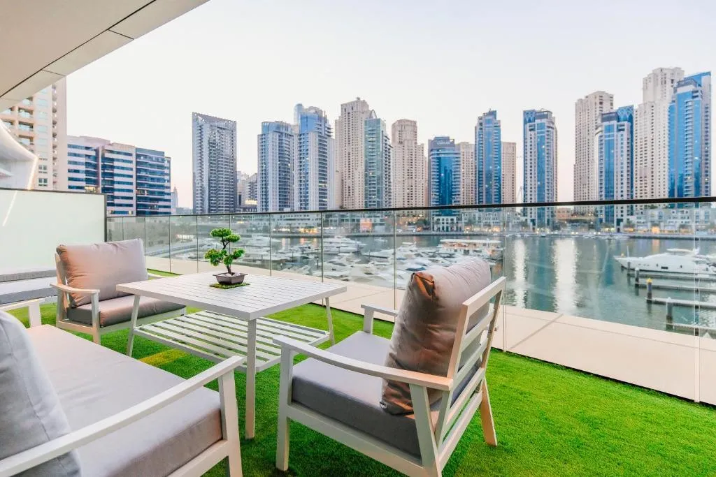 Vida Dubai Marina & Yacht Club , Hotel and Residences , Luxurious 2BR - 3