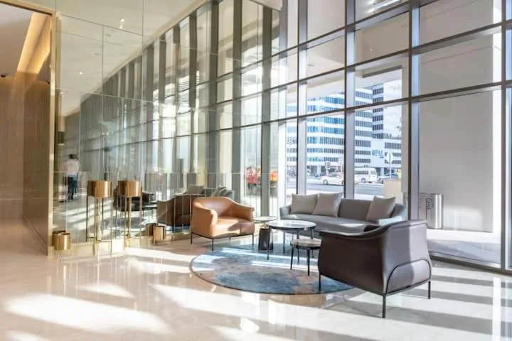 Vogue Downtown – Bellevue Towers - 3