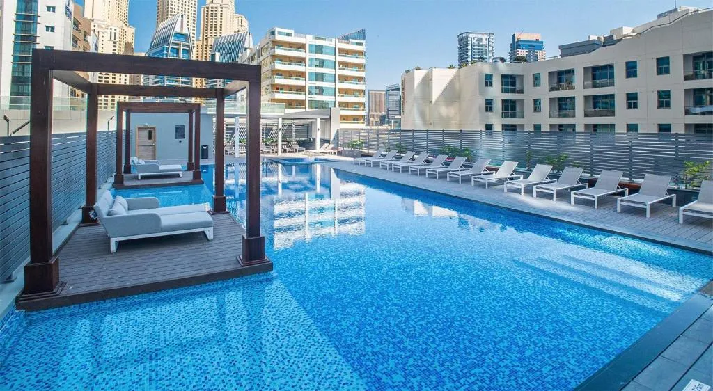 Warm Cozy Partial Sea View Studio in Dubai Marina - 3