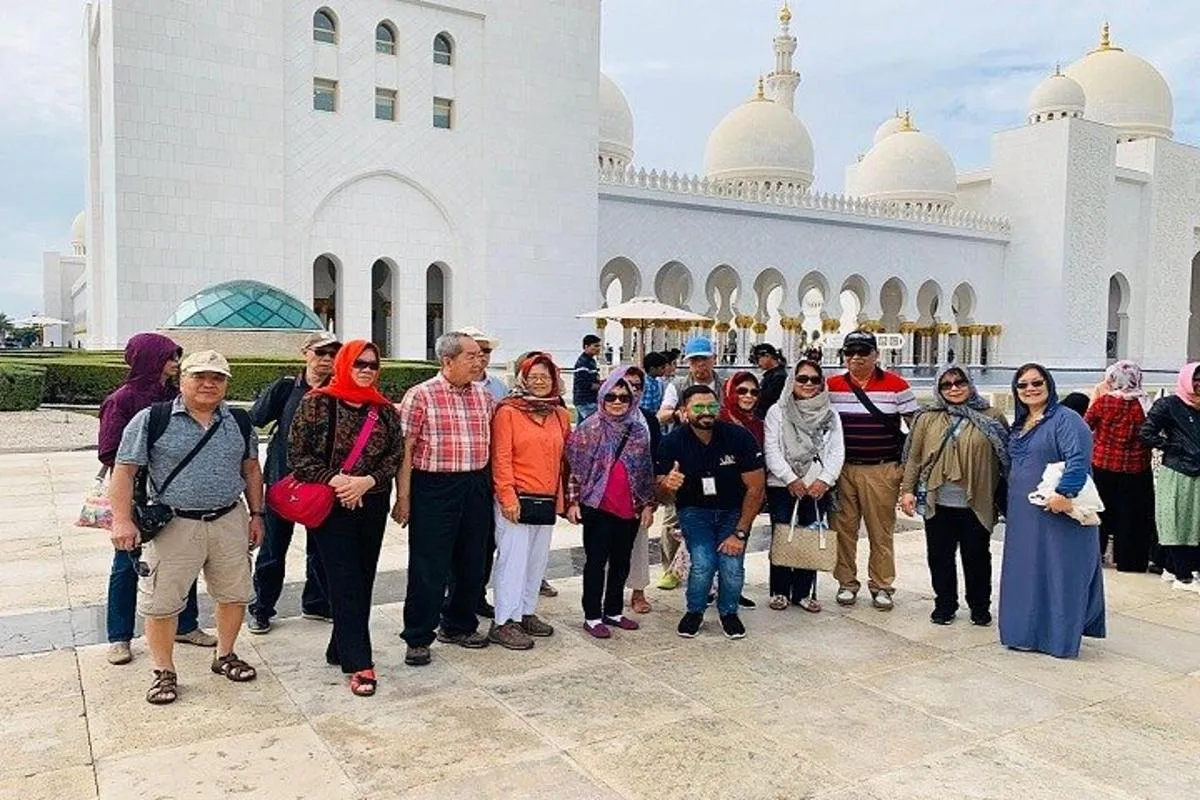 Image 3 of Abu Dhabi City Sightseeing Tour From Dubai