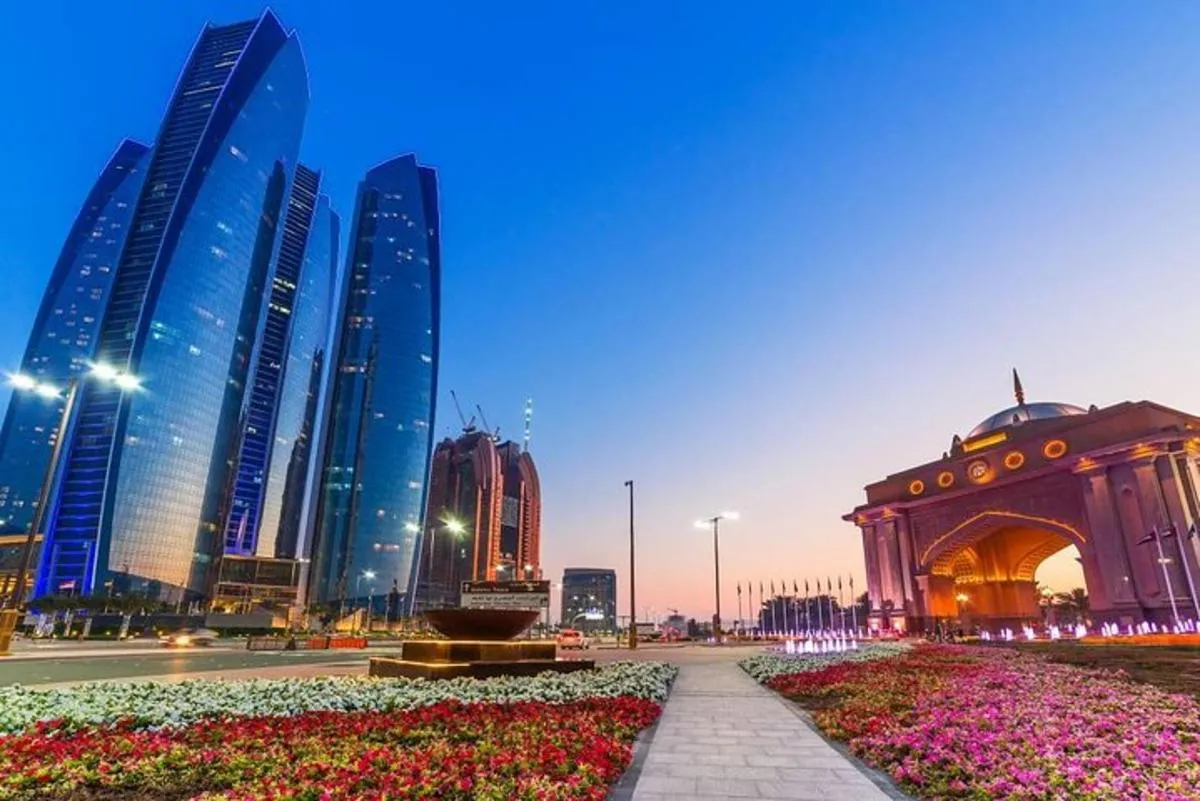 Image 3 of Abu Dhabi City Tour & Shaikh Zayed Mosque