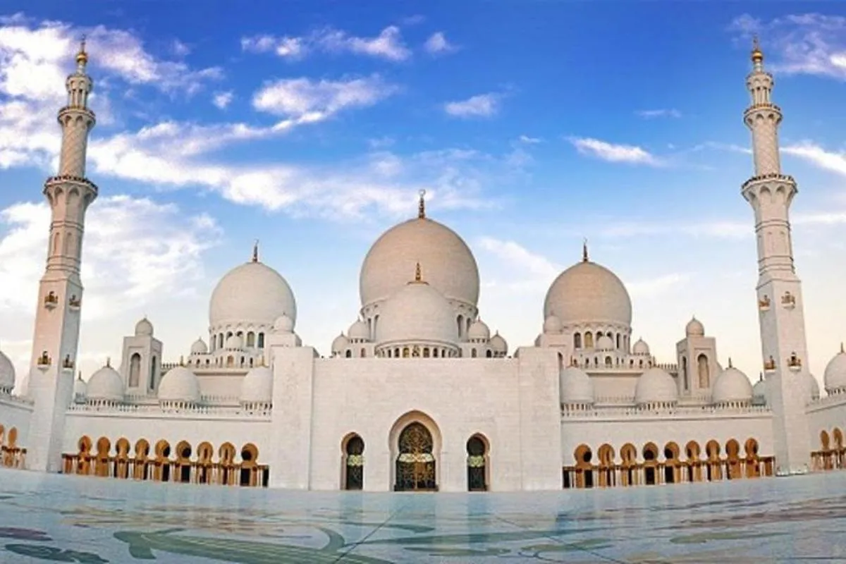 Image 2 of Abu Dhabi City Tour With Ferrari World Theme Park
