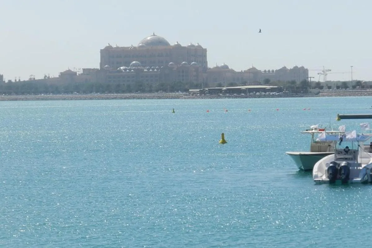 Image 5 of Abu Dhabi City Tour from Dubai with Grand Mosque