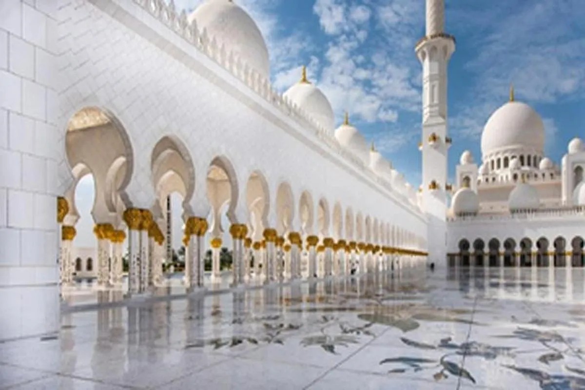 Image 0 of Abu Dhabi Full-Day Small-Group Tour from Dubai