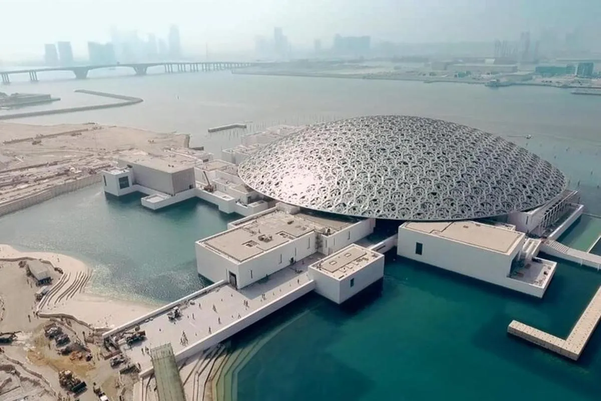 Image 3 of Abu Dhabi Grand Mosque Tour and Louvre Museum Visit from Dubai