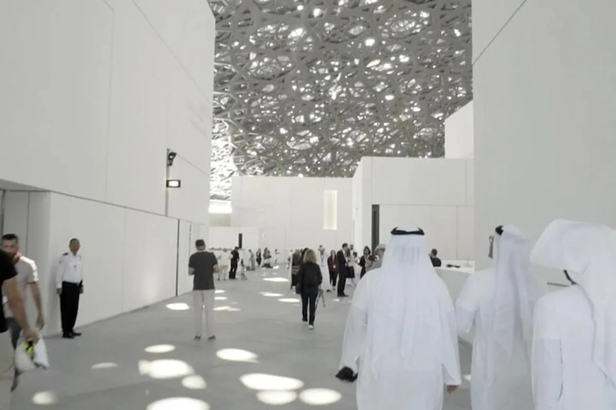Image 4 of Abu Dhabi Grand Mosque Tour and Louvre Museum Visit from Dubai