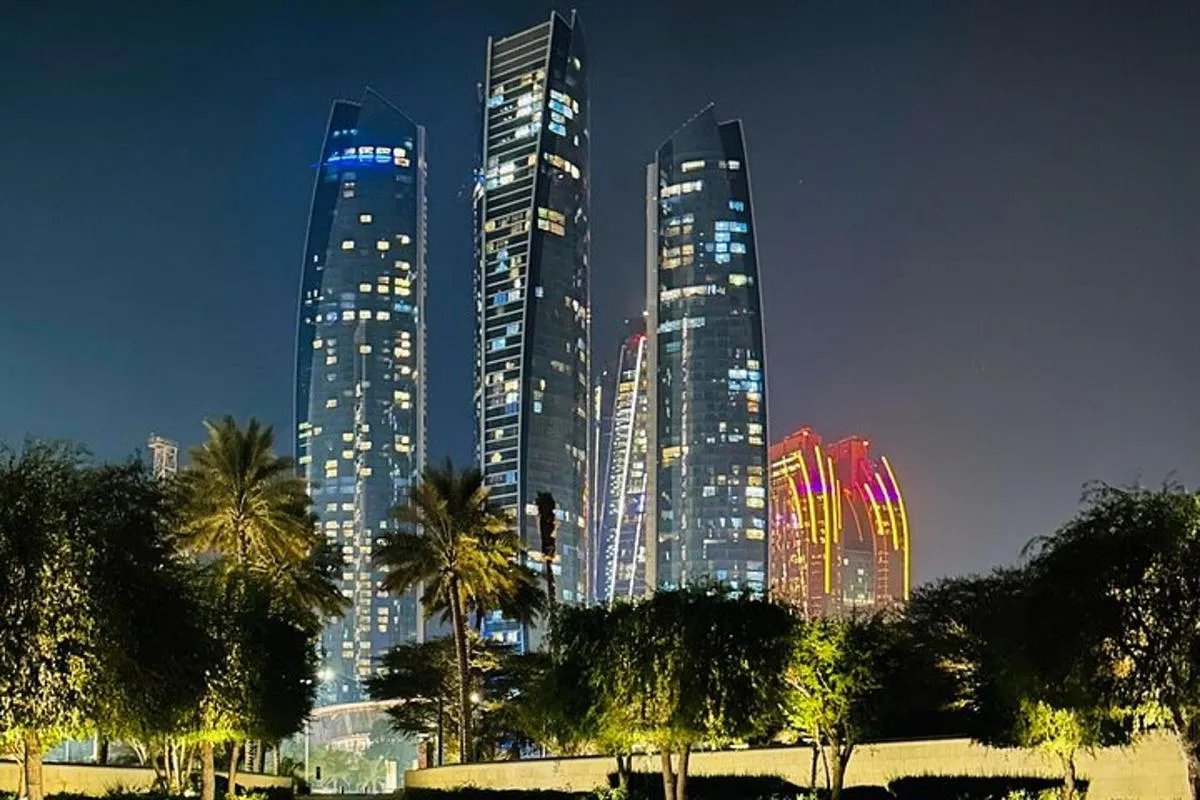 Image 2 of Abu Dhabi: Half Day Sightseeing Tour with Pick up & Drop off