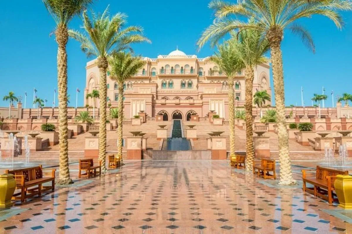 Image 1 of Abu Dhabi : Private Walking Tour with A guide (Private Tour)